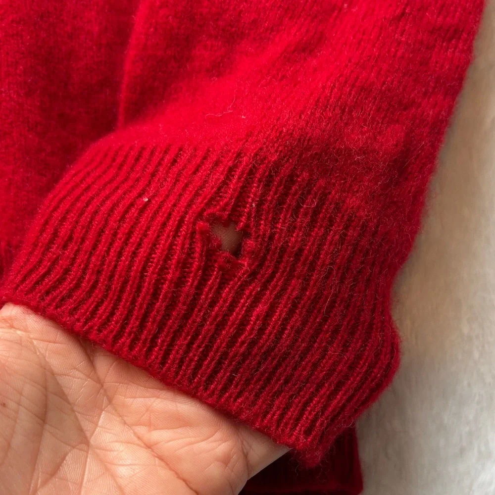 RL Polo Vibrant 100% Lambs Wool Classic Red V-Neck Sweater with Navy Polo horse - Picture 5 of 9